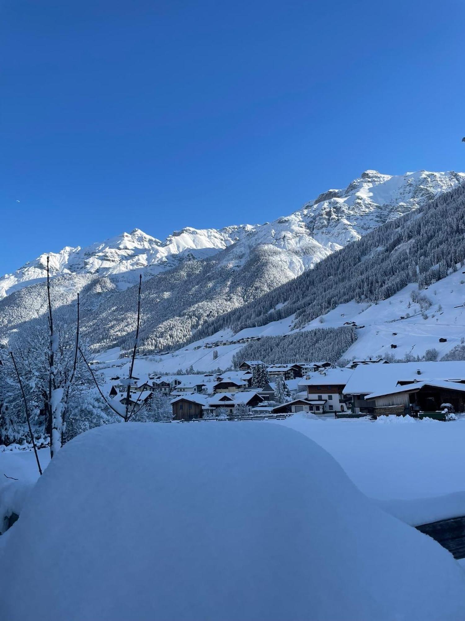 Ferienwohnung Mondial Neustift im Stubaital Ngoại thất bức ảnh