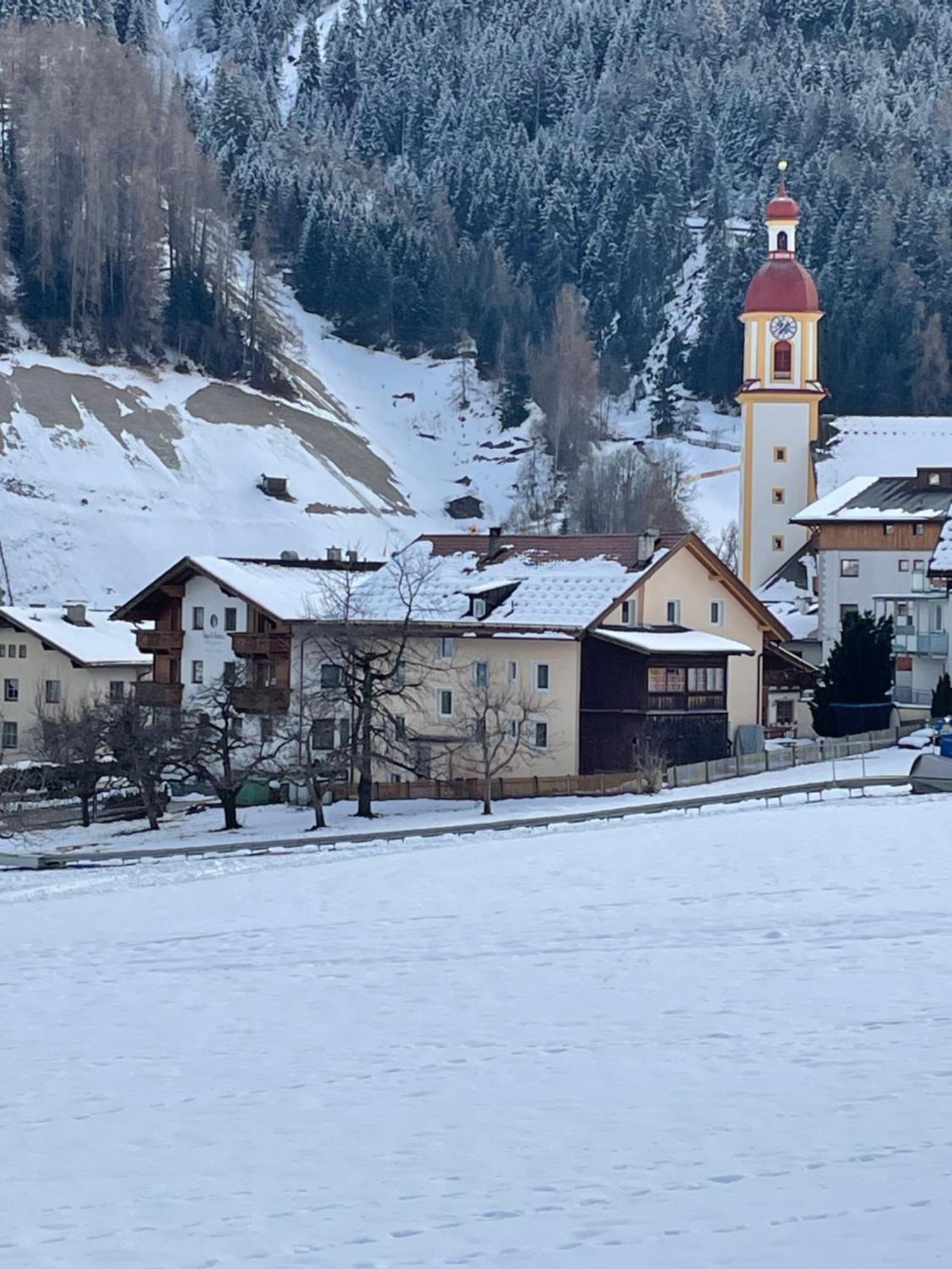 Ferienwohnung Mondial Neustift im Stubaital Ngoại thất bức ảnh