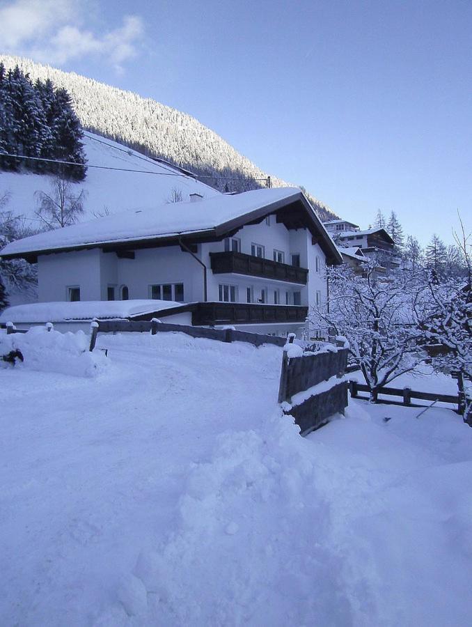 Ferienwohnung Mondial Neustift im Stubaital Ngoại thất bức ảnh
