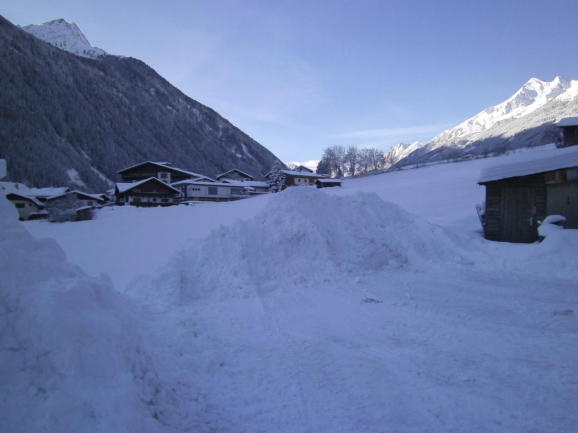 Ferienwohnung Mondial Neustift im Stubaital Ngoại thất bức ảnh