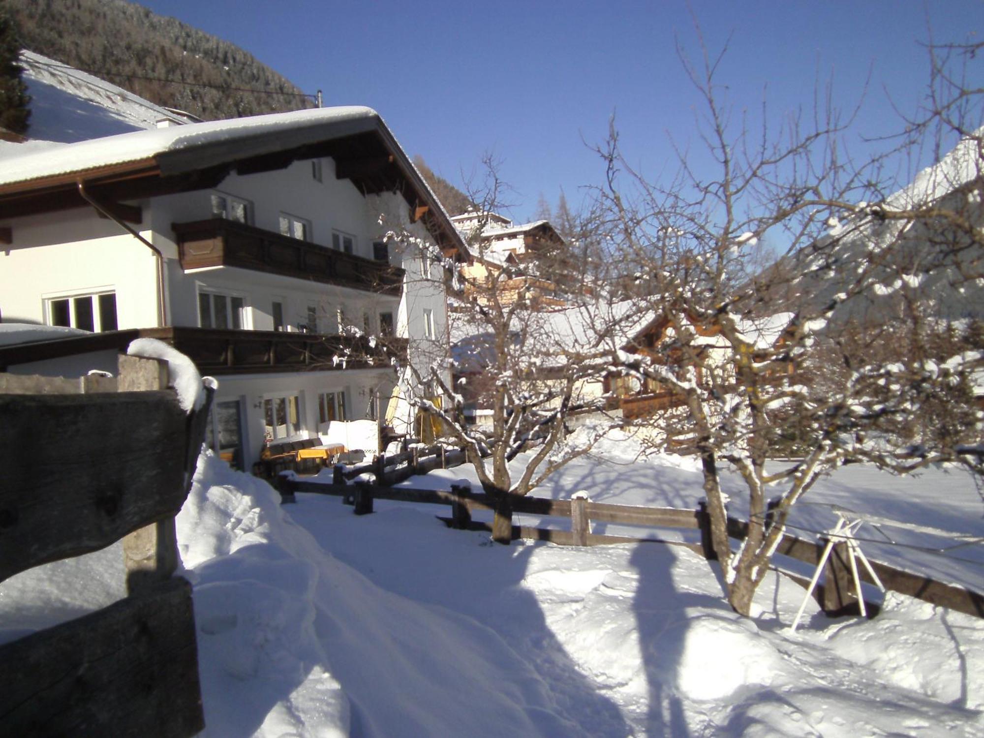 Ferienwohnung Mondial Neustift im Stubaital Ngoại thất bức ảnh