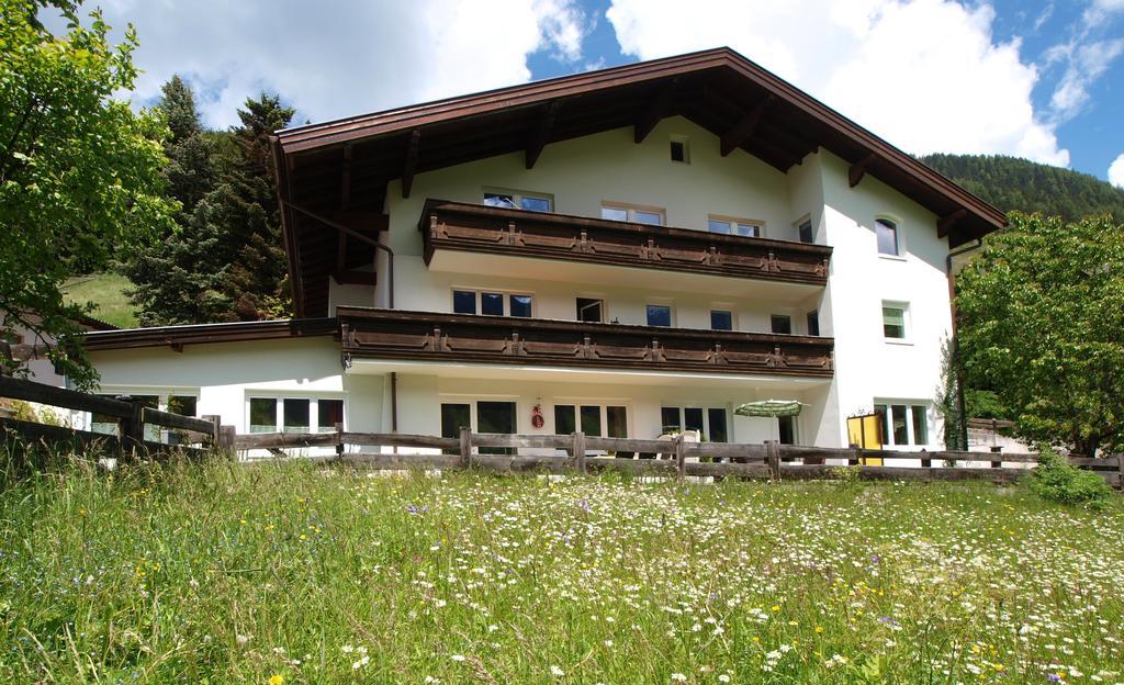 Ferienwohnung Mondial Neustift im Stubaital Ngoại thất bức ảnh