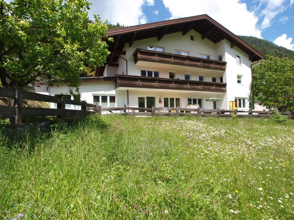 Ferienwohnung Mondial Neustift im Stubaital Ngoại thất bức ảnh