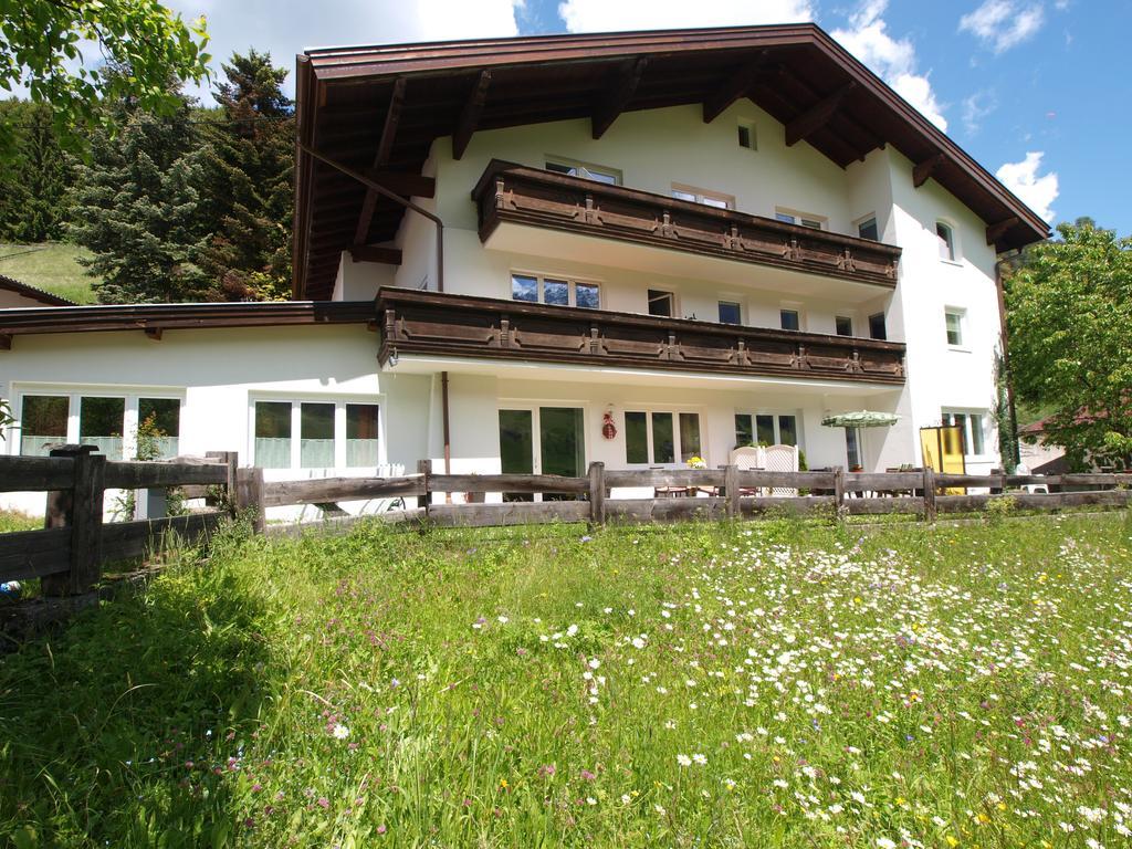 Ferienwohnung Mondial Neustift im Stubaital Ngoại thất bức ảnh