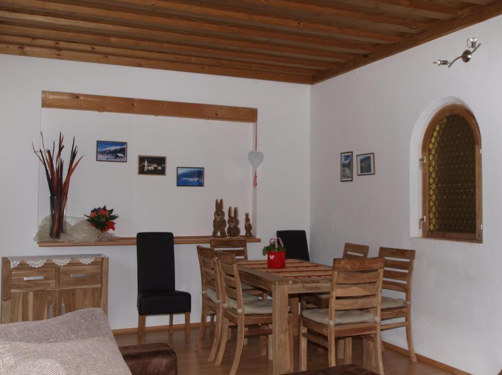 Ferienwohnung Mondial Neustift im Stubaital Phòng bức ảnh