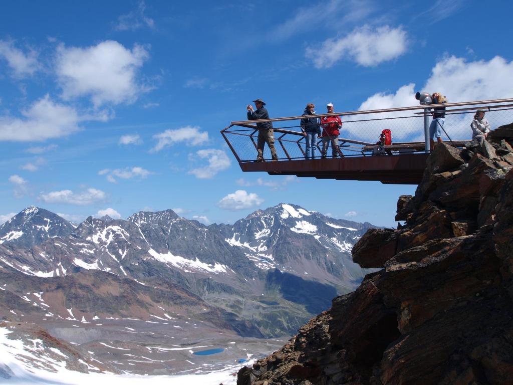 Ferienwohnung Mondial Neustift im Stubaital Ngoại thất bức ảnh